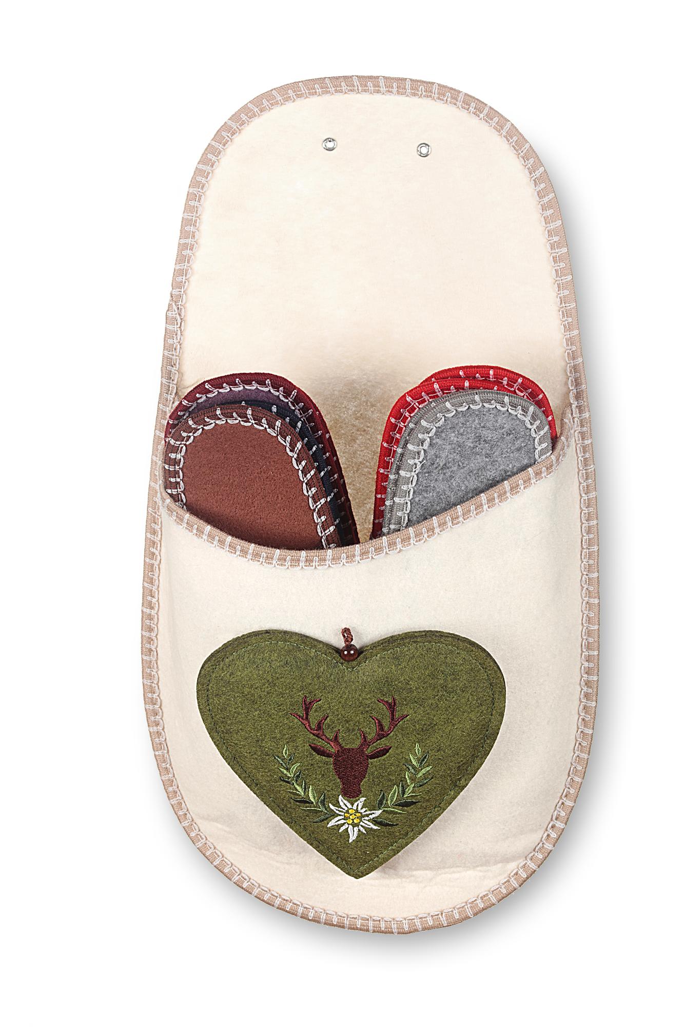 Progetto finale: pochette ricamata